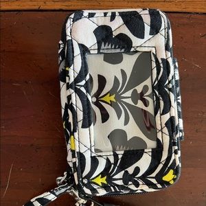 Vera Bradley Smartphone Wristlet. Black & White